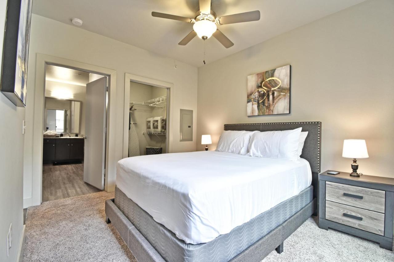 Ga Living Suites - Knox District Uptown ダラス エクステリア 写真