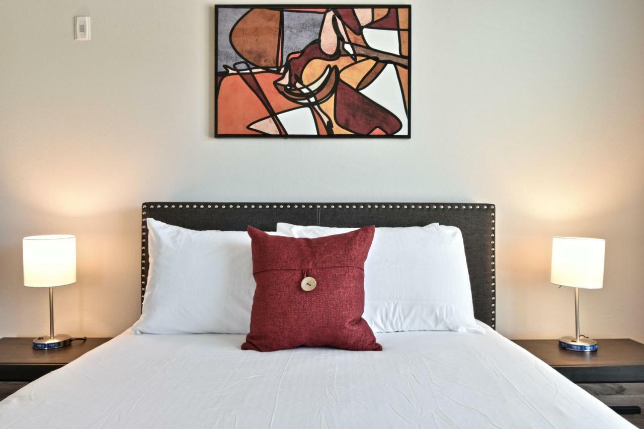 Ga Living Suites - Knox District Uptown ダラス エクステリア 写真