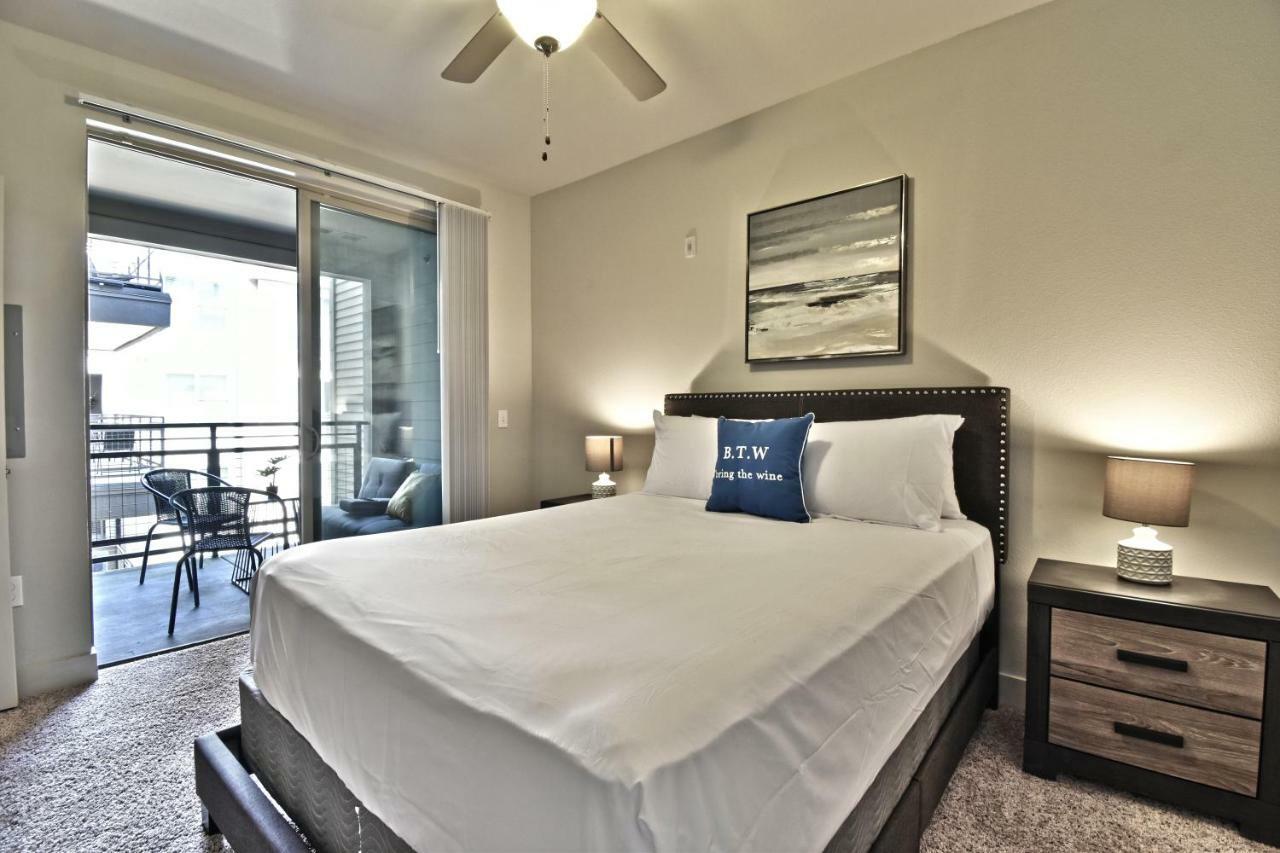 Ga Living Suites - Knox District Uptown ダラス エクステリア 写真