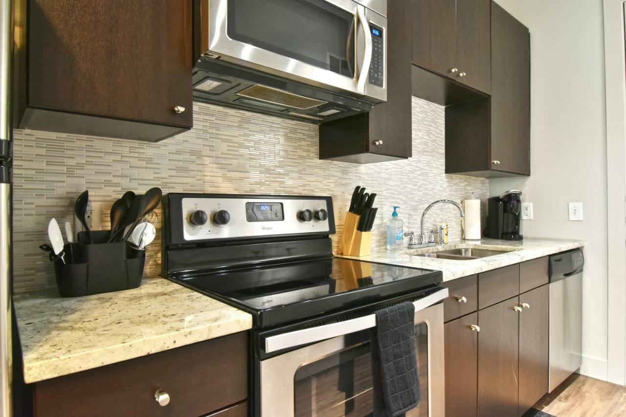 Ga Living Suites - Knox District Uptown ダラス エクステリア 写真