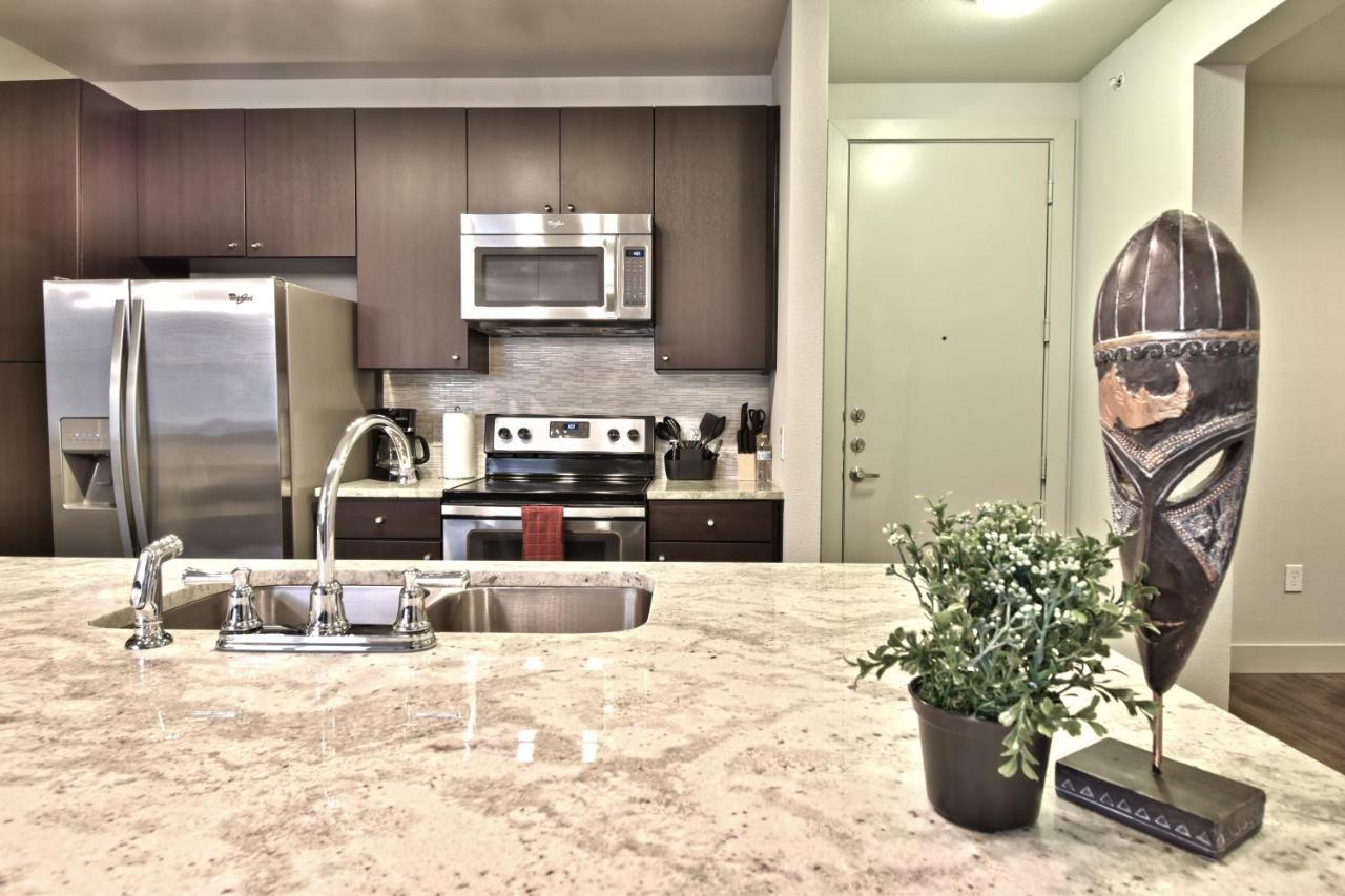 Ga Living Suites - Knox District Uptown ダラス エクステリア 写真