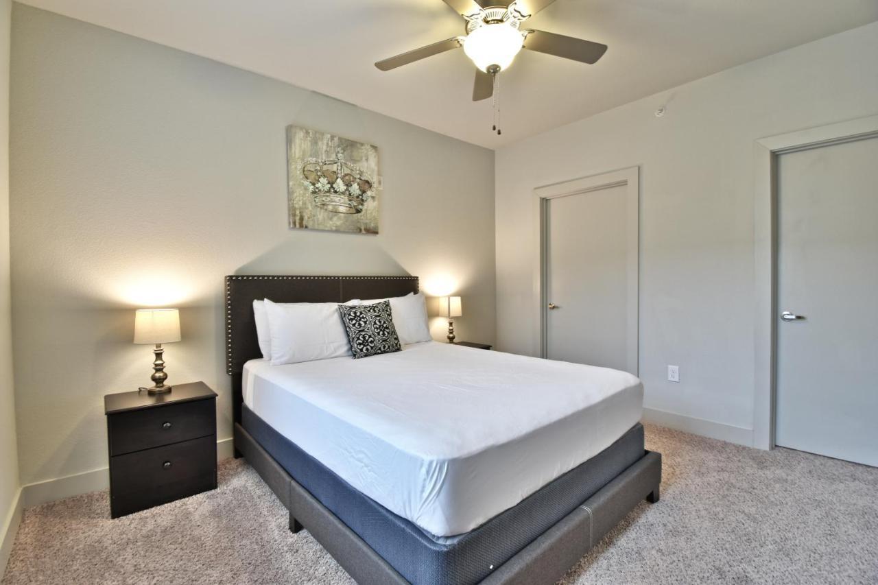 Ga Living Suites - Knox District Uptown ダラス エクステリア 写真